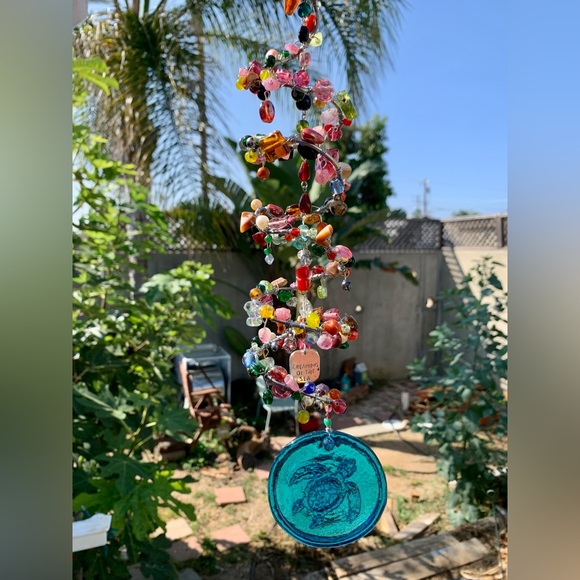 Stained Glass Blue Sea Turtle Beaded Ocean Metal Spiral Sun Catcher Mobile - Picture 9 of 10